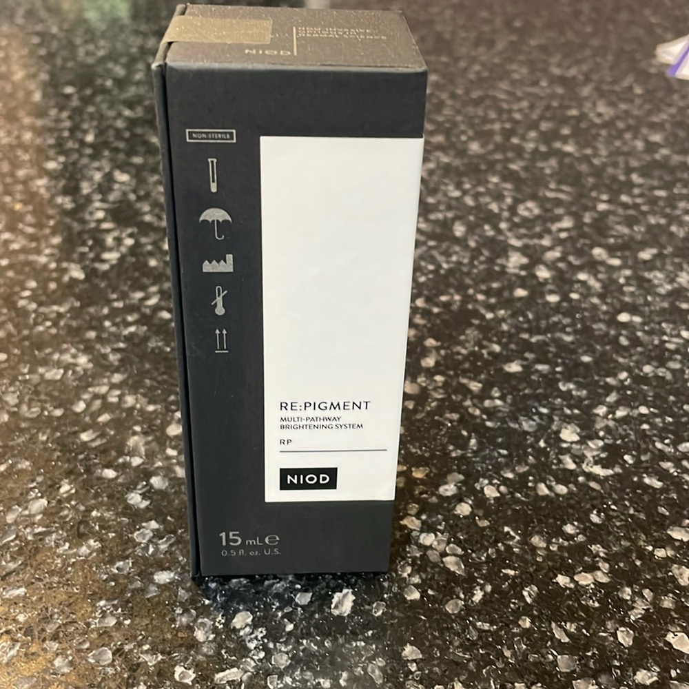 NIOD RE: Pigment Multi-pathway Brightening System